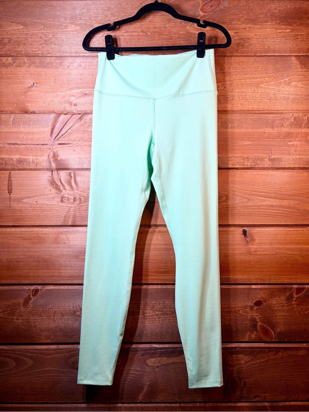 all in motion NWOT Mint Green High-Rise Leggings Size Medium 💕💚